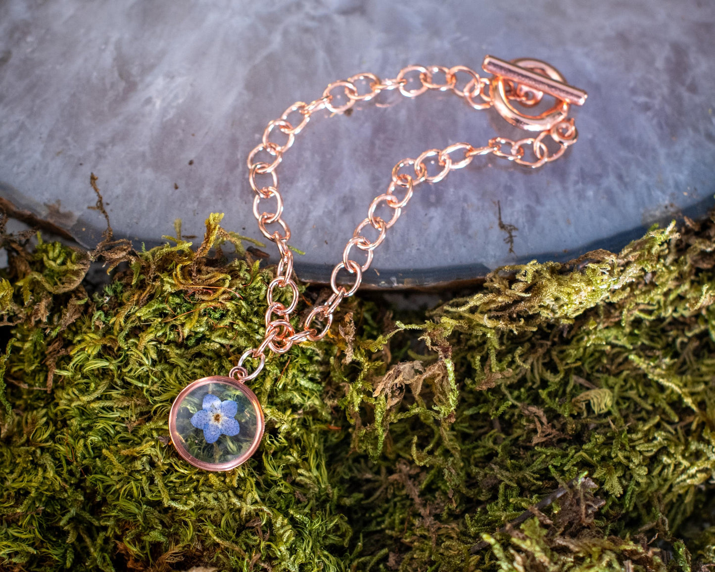 Forget-Me-Not Rose Gold Dried Flower Resin Bracelet Memorial Sympathy Grief Keepsake Nature Floral Jewelry Elegant wedding Gift for Her