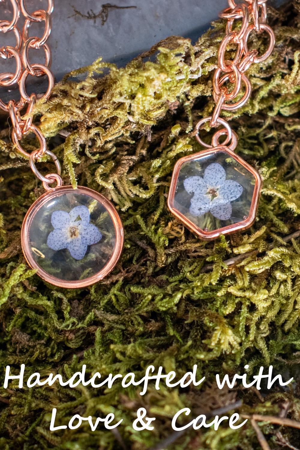 Forget-Me-Not Rose Gold Dried Flower Resin Bracelet Memorial Sympathy Grief Keepsake Nature Floral Jewelry Elegant wedding Gift for Her