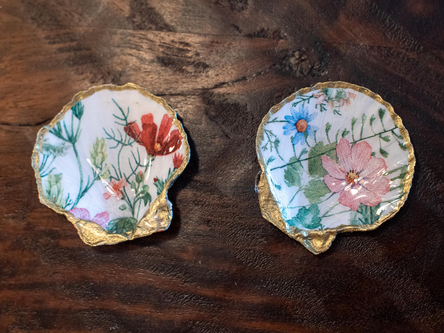 Floral Seashell Jewelry Trinket Dish Scallop Shell Key Holder Beach Ocean Coastal Home Decor Nature-Inspired Bohemian Mother's Day Gift