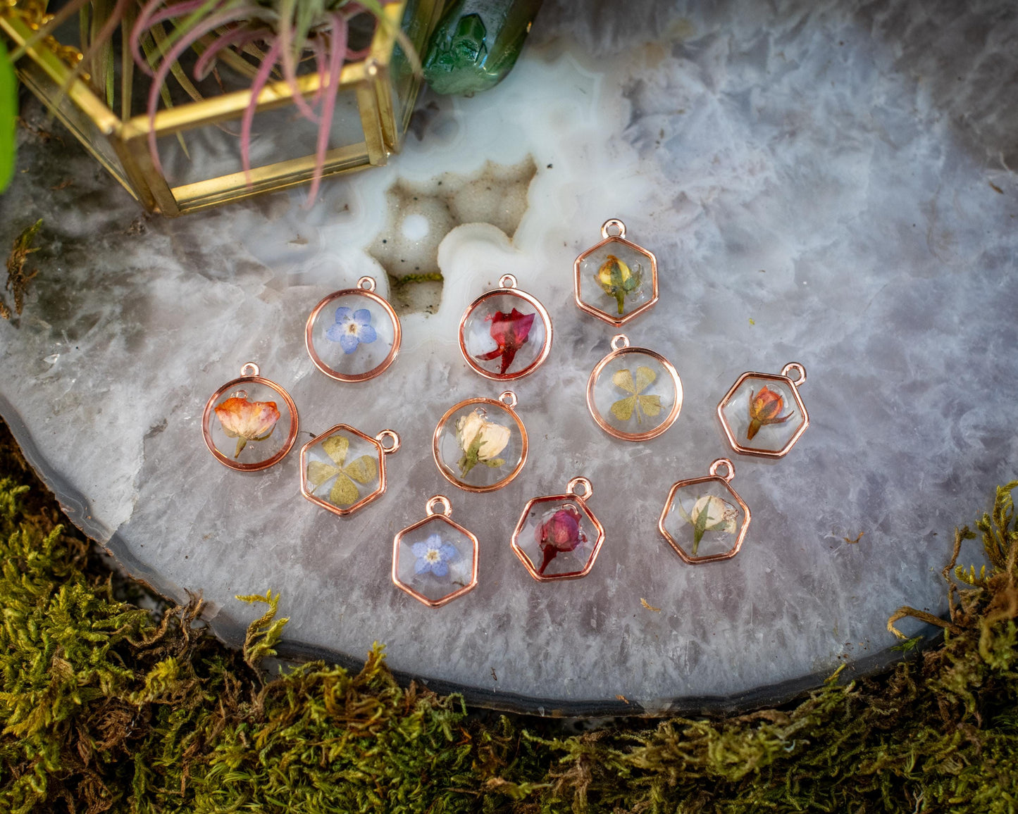 Romantic flower jewelry featuring a real pressed rose in resin, delicately framed with gold-toned metal. Ideal for gifting to wives, girlfriends, or moms, this handmade necklace blends natureโs beauty with wearable art.