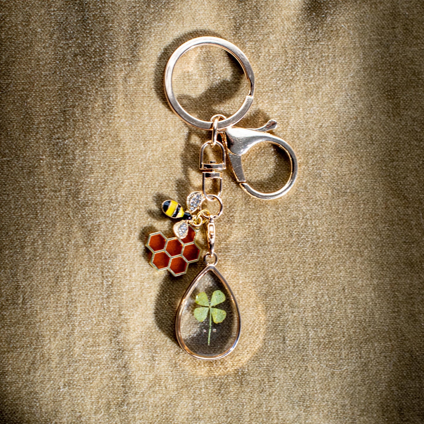 Gold Bee Keychain for Bee Lovers Garden Gift Irish Luck Lucky Charm Four Leaf Clover Keychain Gold Honeycomb Bee Gift Handmade Special Set