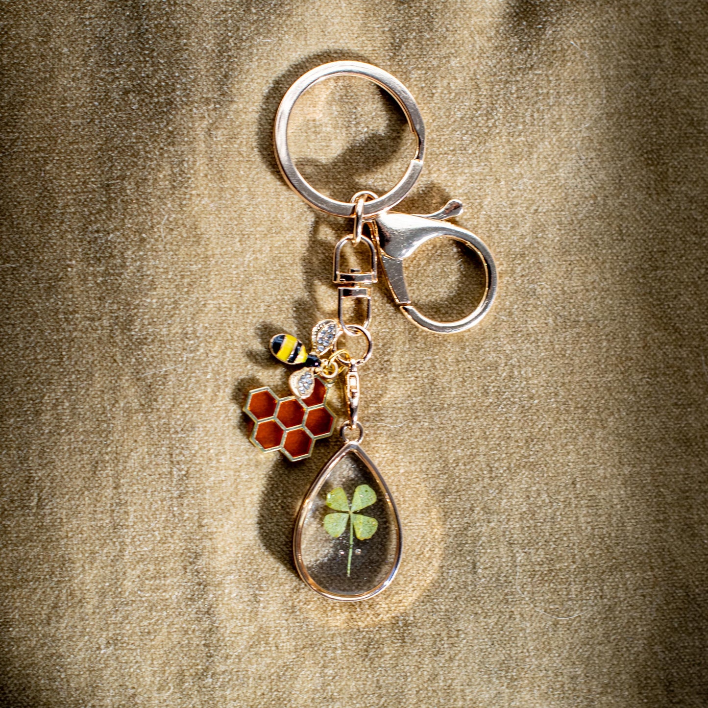 graduation good luck charm keychain real dried flowers handmade gift for graduates floral keychain lucky charm with botanical details motivational charm positive energy resin keepsake safe travel charm nature inspired new beginnings gift