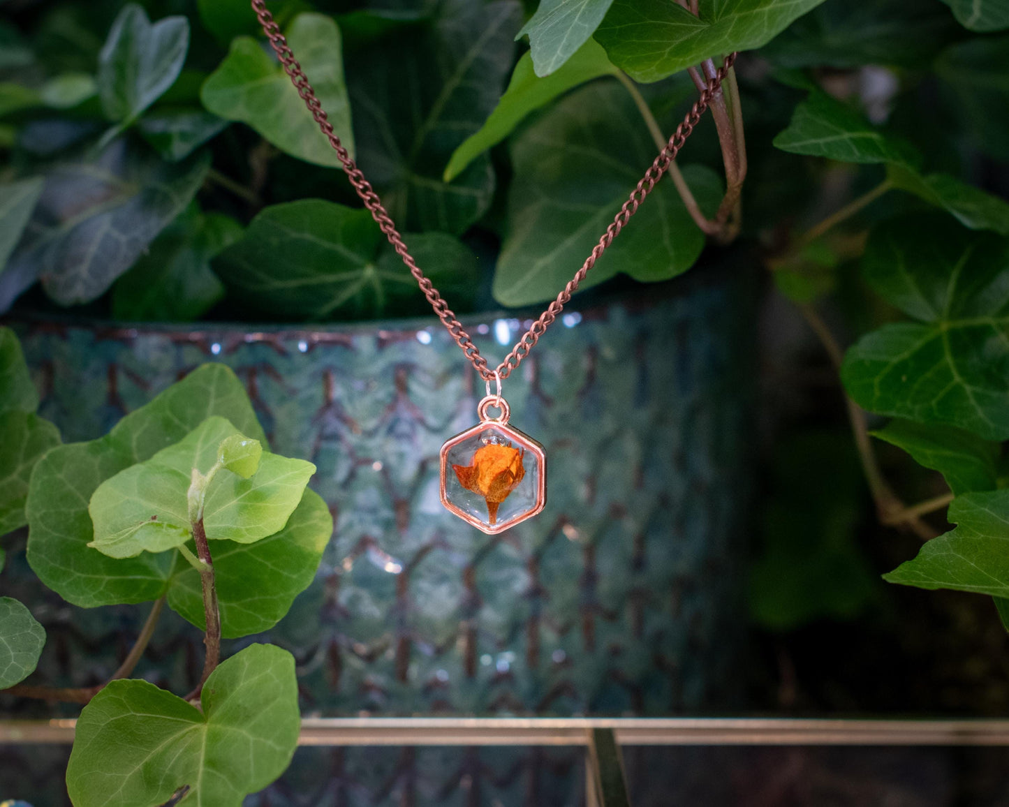 Nature Jewelry Resin Jewelry Rose Necklace Dried Rose Necklace Pink Rose Necklace Yellow Rose Necklace Orange Rose Necklace Memorial Necklace Gift for Sister Gift for Friend Birthday Gift