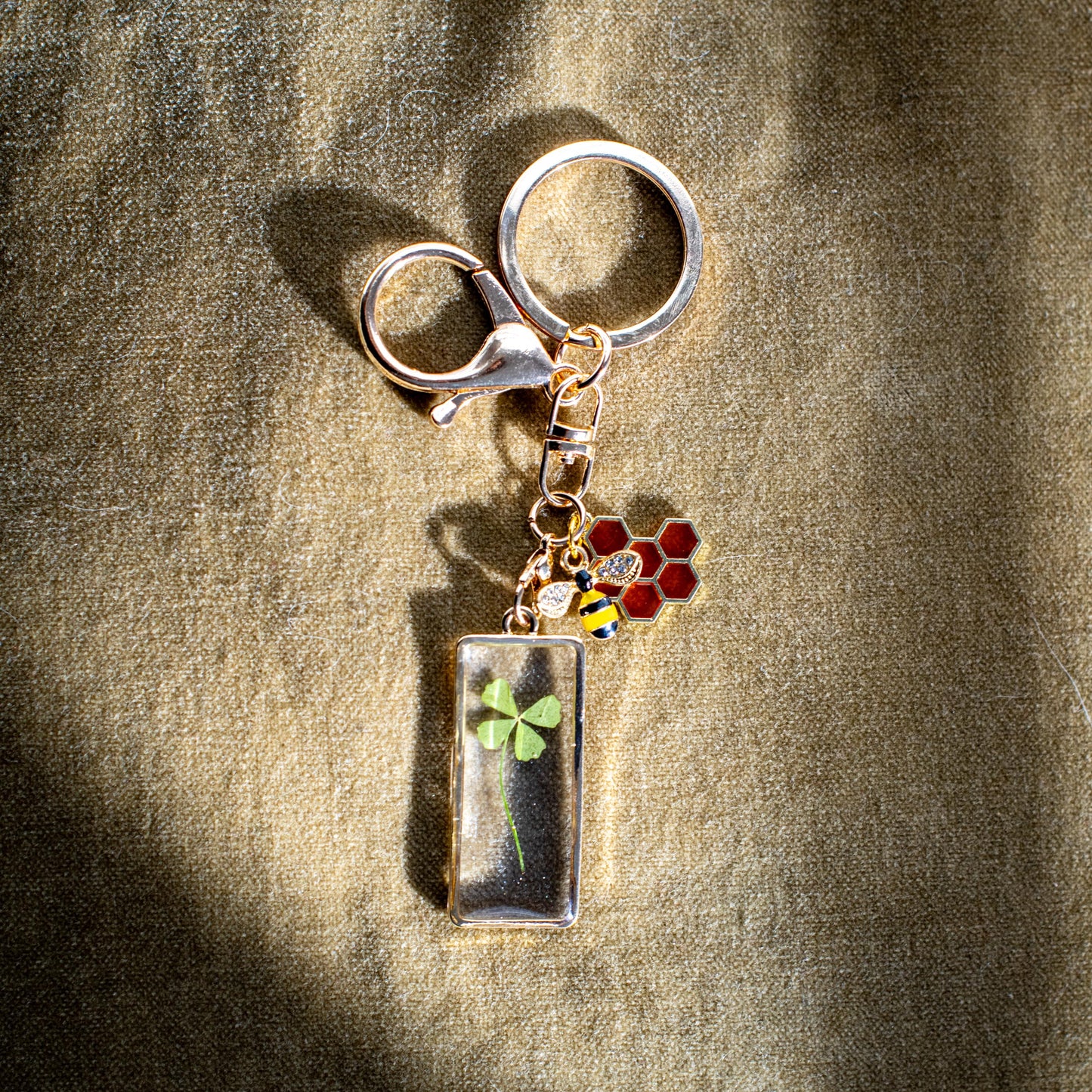 Gold Bee Keychain for Bee Lovers Garden Gift Irish Luck Lucky Charm Four Leaf Clover Keychain Gold Honeycomb Bee Gift Handmade Special Set