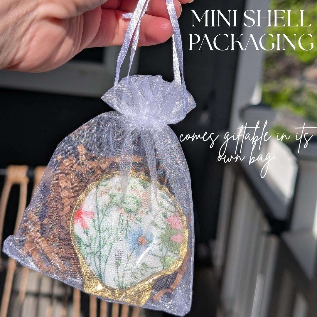 Floral Seashell Jewelry Trinket Dish Scallop Shell Key Holder Beach Ocean Coastal Home Decor Nature-Inspired Bohemian Mother's Day Gift