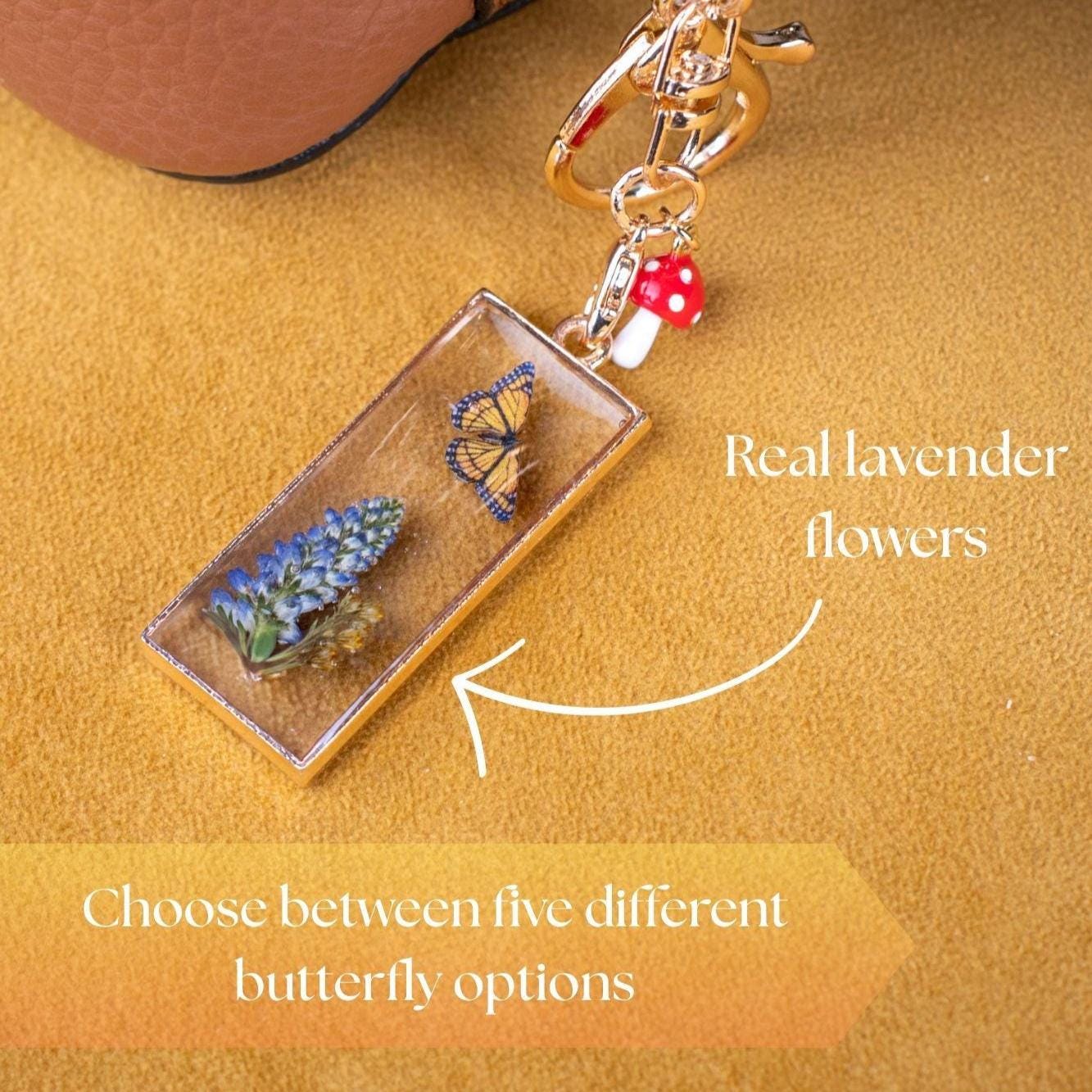 Botanical Garden Pendant Preserved Lavender Charm Gold Tone Resin Creation Butterfly Nature Design Cottage Core Aesthetic Fairy Garden Style Mushroom Detail Handcrafted Accessory Perfect Gift Collection Beautiful Purse Decoration Whimsical