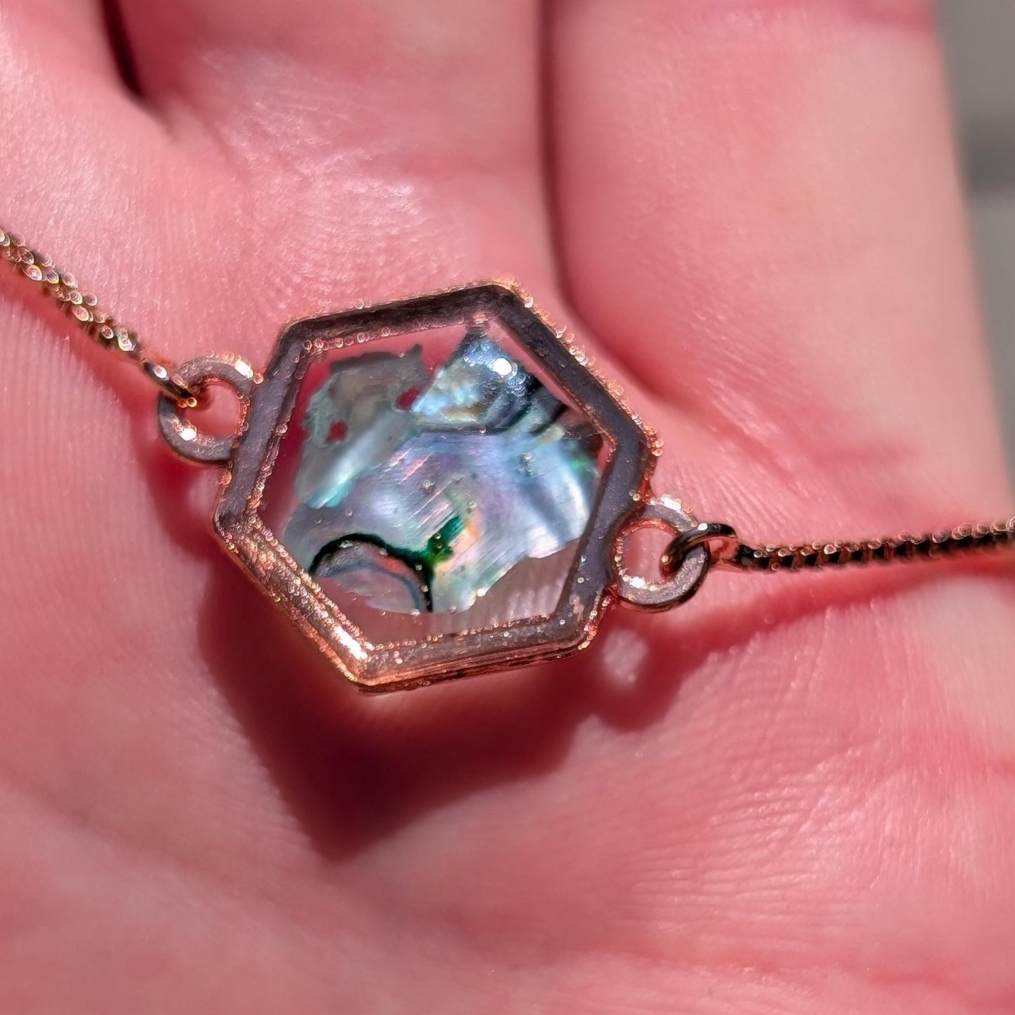 Lightweight summer bracelet with real abalone shell in rose gold setting