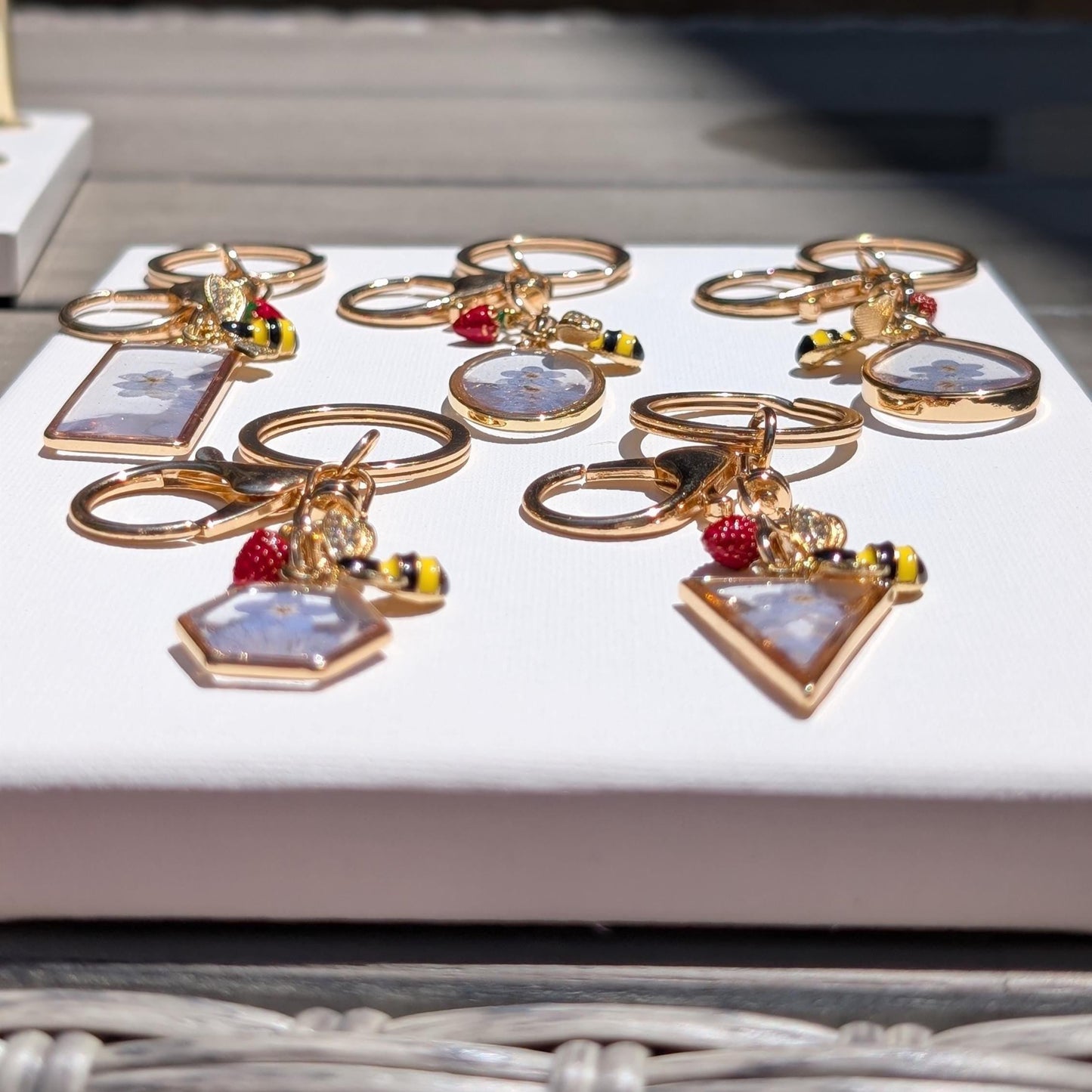 Strawberry Keychain With Bee Charm Pressed Flower Gold Bag Accessory Nature Gift For Her Cottagecore Summer Trend Aesthetic Charm Key Ring