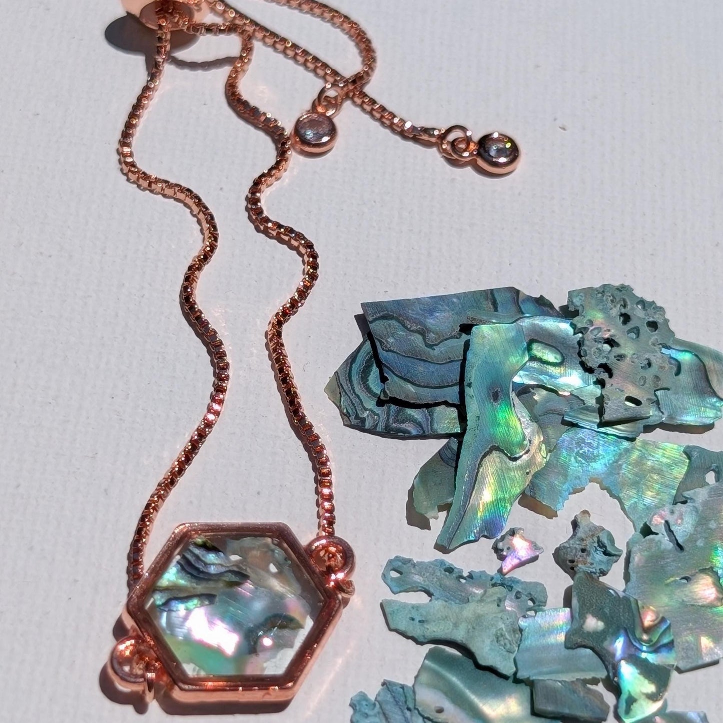 Handmade rose gold bracelet with real shell for summer travel