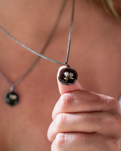 Preserved Flower Necklace – Real Flower Pendant Handmade Resin Jewelry