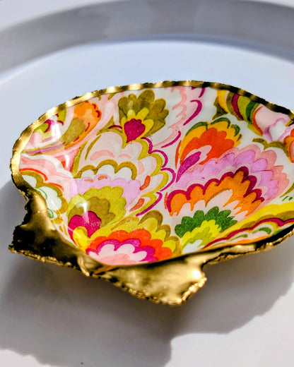 Decoupage Scallop Shell - Retro Waves