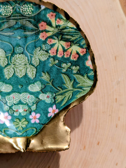 Decoupage Scallop Shell - Green Floral