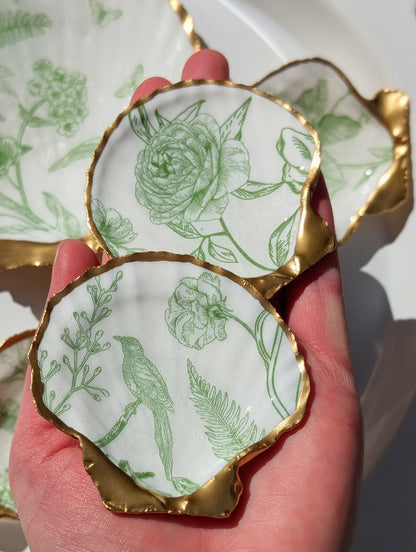 Decoupage Scallop Shell - Green Floral Chinoiserie