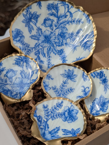Decoupage Scallop Shell - Blue Floral Chinoiserie