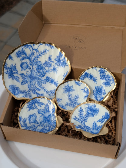 Decoupage Scallop Shell - Blue Floral Chinoiserie