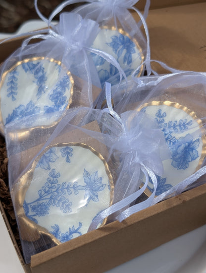 Decoupage Scallop Shell - Blue Floral Chinoiserie