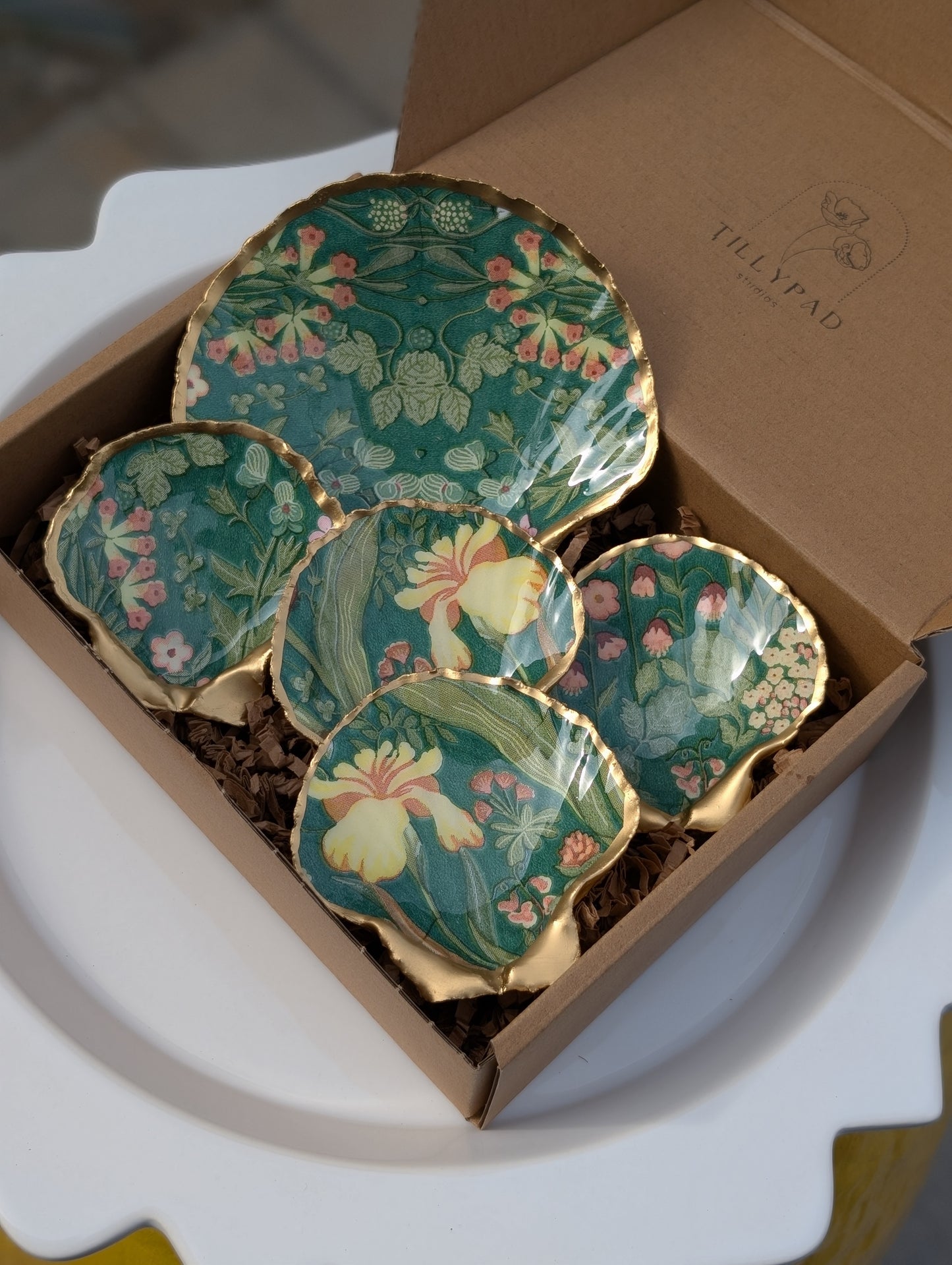 Decoupage Scallop Shell - Green Floral