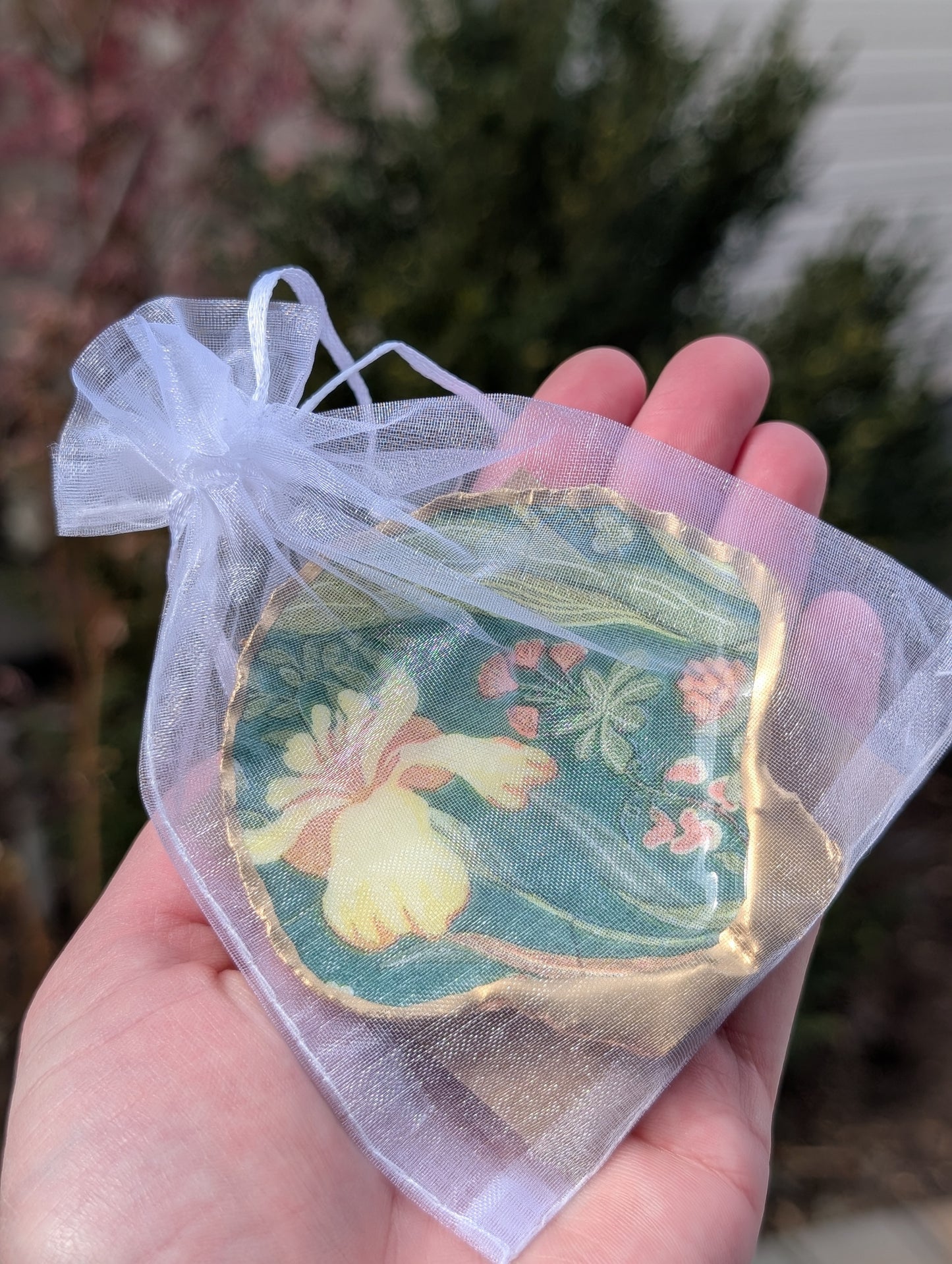 Decoupage Scallop Shell - Green Floral