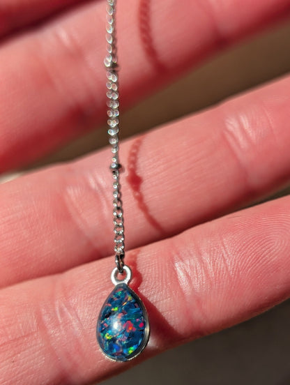 Gold Lariat Opal Teardrop Necklace - Cobalt Blue Opal