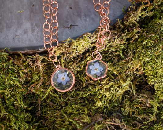 Forget-Me-Not Rose Gold Dried Flower Resin Bracelet Memorial Sympathy Grief Keepsake Nature Floral Jewelry Elegant wedding Gift for Her