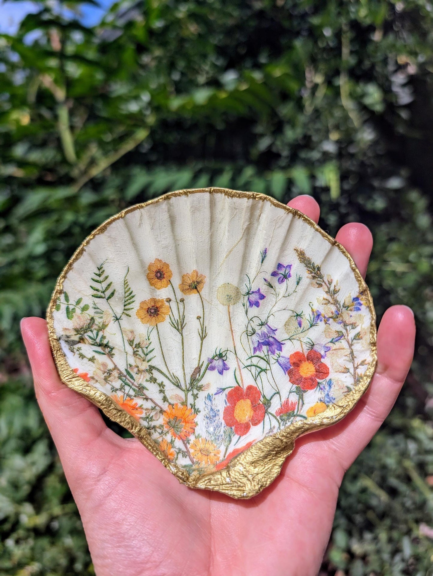 Floral Catchall Jewelry Dish Coastal Beach Accessory Art Nouveau Floral Decor Vintage-Inspired Home Gift Spring Wedding Sea Shell Present