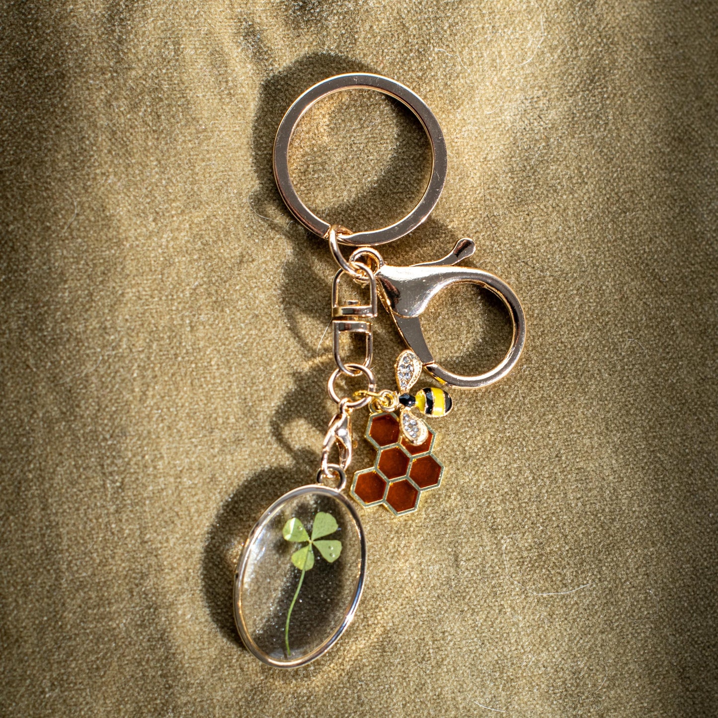 Gold Bee Keychain for Bee Lovers Garden Gift Irish Luck Lucky Charm Four Leaf Clover Keychain Gold Honeycomb Bee Gift Handmade Special Set