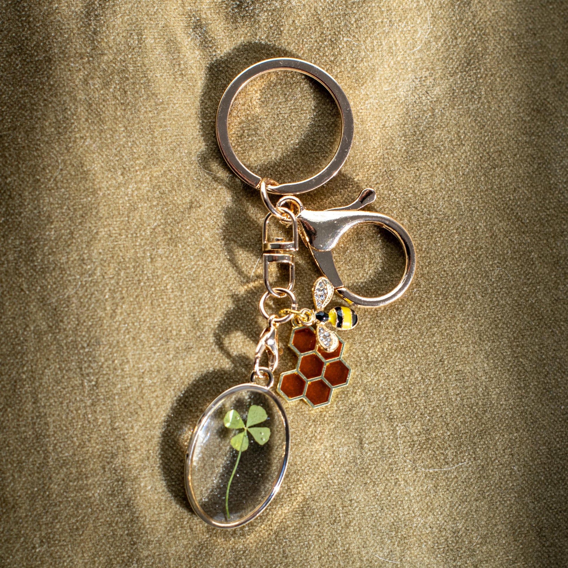 Gold Bee Keychain for Bee Lovers Garden Gift Irish Luck Lucky Charm Four Leaf Clover Keychain Gold Honeycomb Bee Gift Handmade Special Set