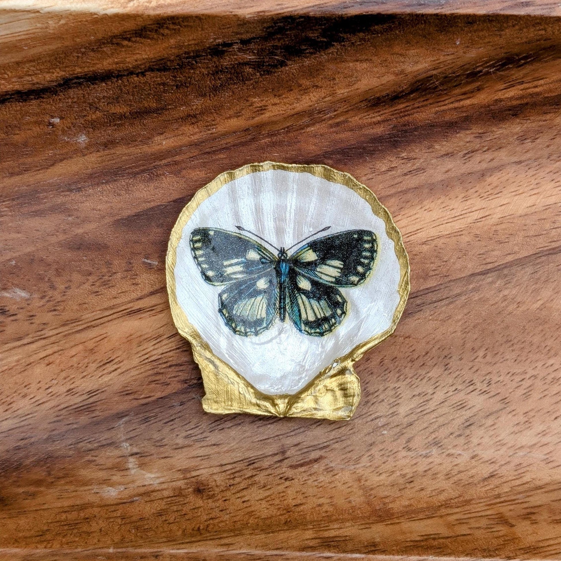 Bridesmaid Gift Butterfly Seashell Trinket Dishes Bachelorette Party Favors Coastal Boho Decor Cottagecore Jewelry Tray Botanical Keepsake
