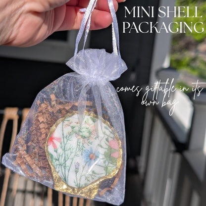 Floral Seashell Jewelry Trinket Dish Scallop Shell Key Holder Beach Ocean Coastal Home Decor Nature-Inspired Bohemian Mother's Day Gift