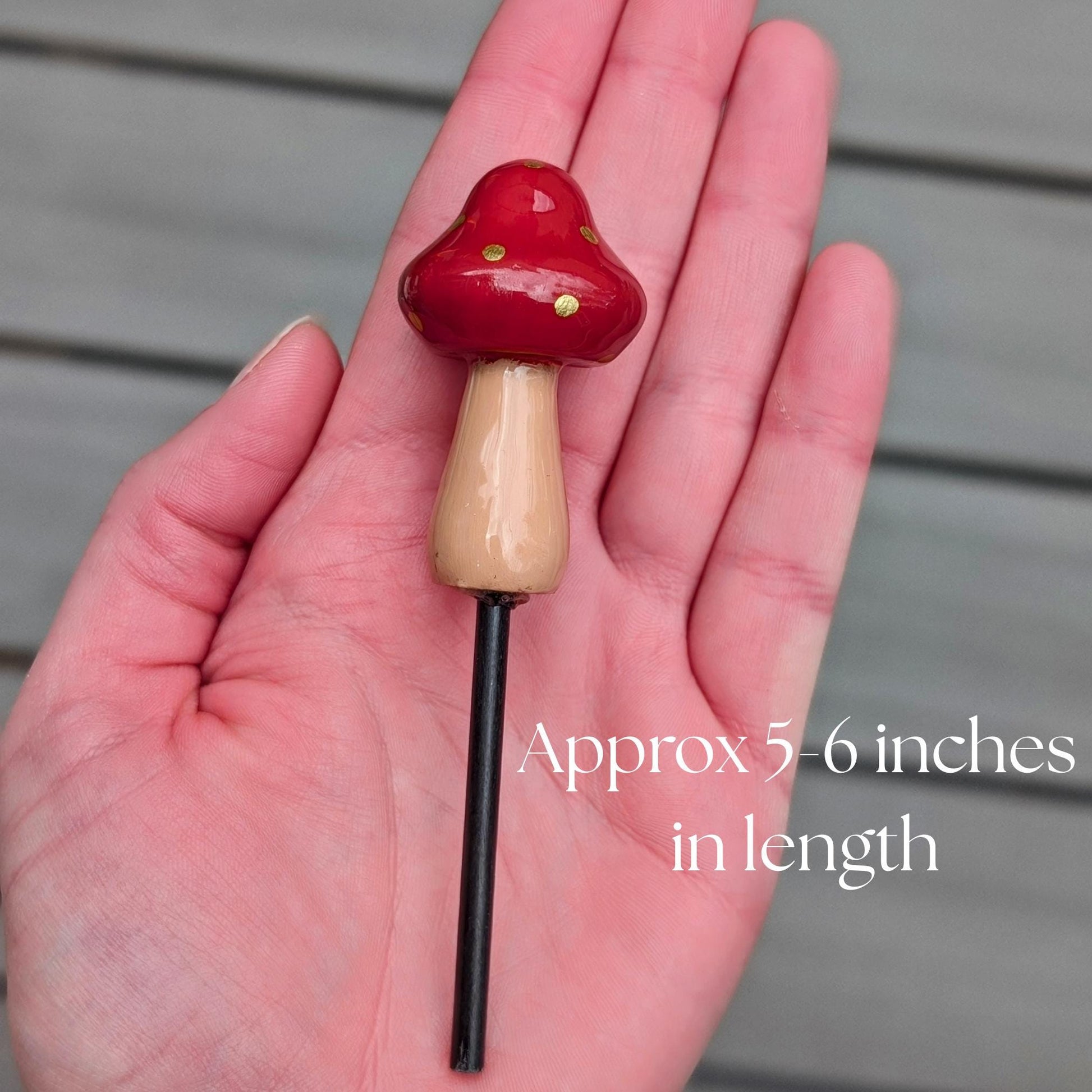 Houseplant Gift Ornament Fairy Mushroom Stake Decor for Birthday Home Present Cottage Style Wooden Accent Garden Ornament Red Cap Farmhouse
