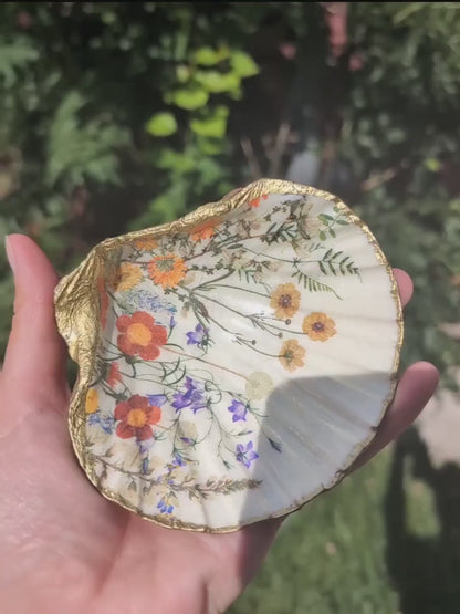 Floral Catchall Jewelry Dish Coastal Beach Accessory Art Nouveau Floral Decor Vintage-Inspired Home Gift Spring Wedding Sea Shell Present